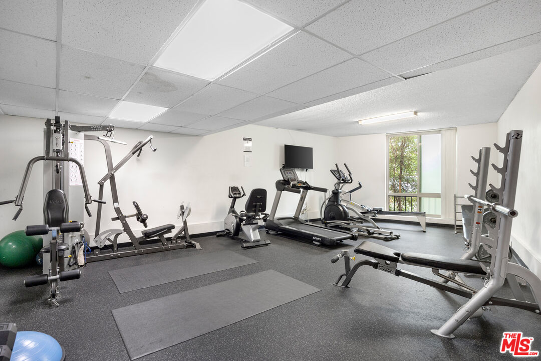809 S Bundy Dr Unit: 205