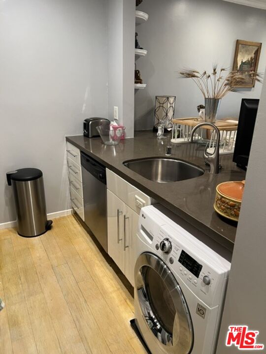 141 S Clark Dr Unit: 315