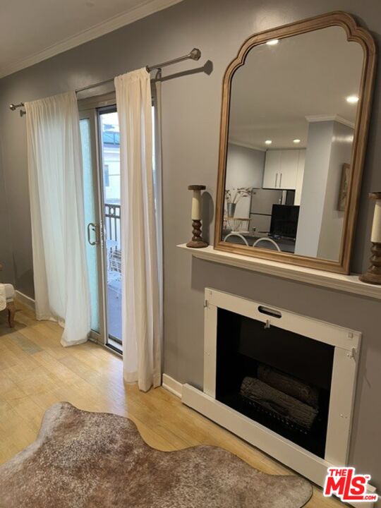 141 S Clark Dr Unit: 315