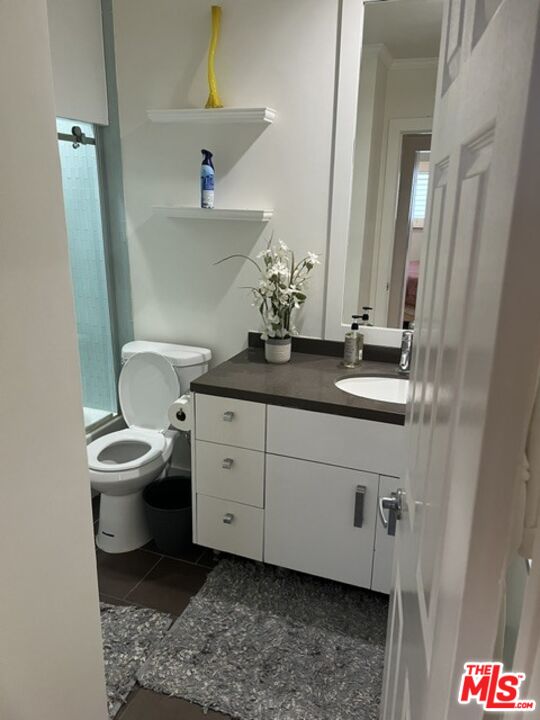 141 S Clark Dr Unit: 315