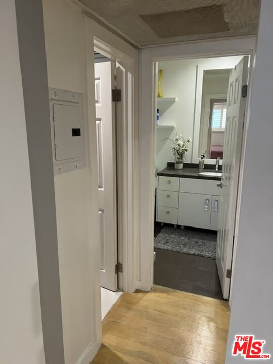 141 S Clark Dr Unit: 315