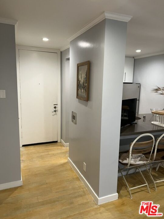 141 S Clark Dr Unit: 315