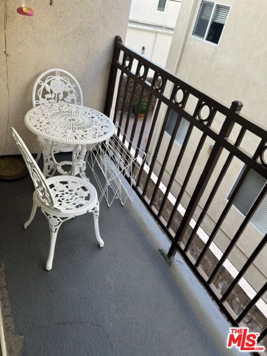 141 S Clark Dr Unit: 315