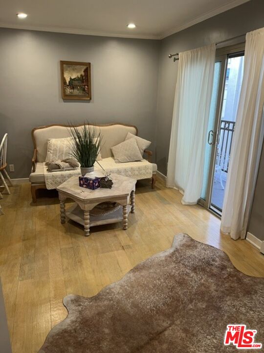 141 S Clark Dr Unit: 315