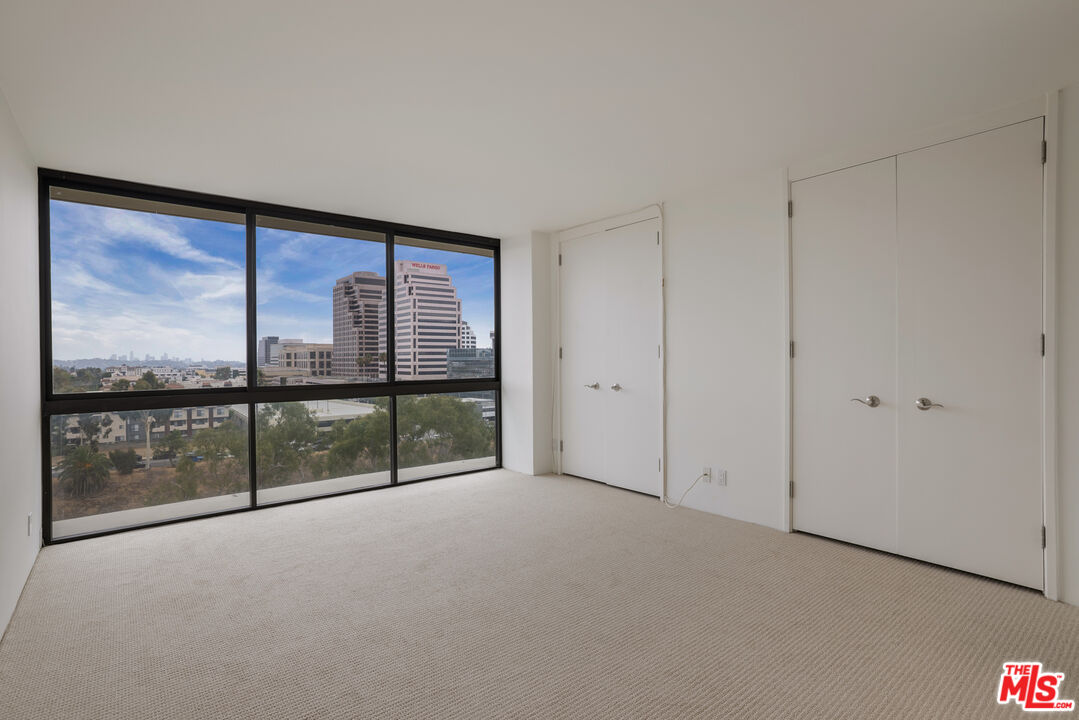 222 Monterey Rd Unit: 505