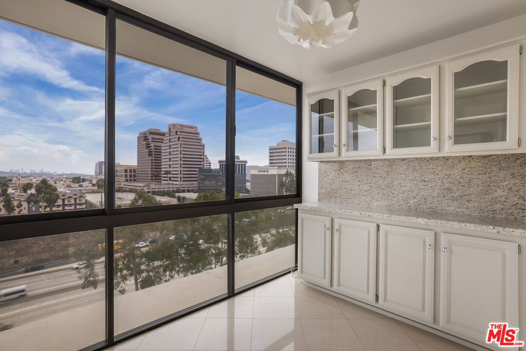 222 Monterey Rd Unit: 505