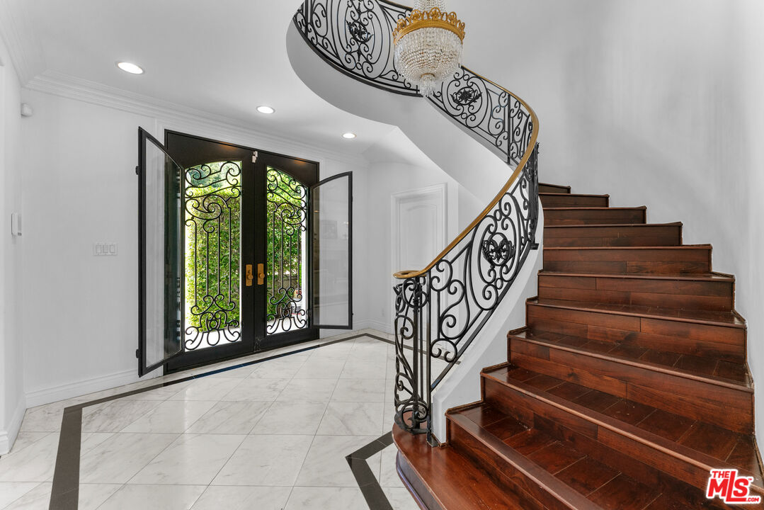 10914 Bellagio Rd