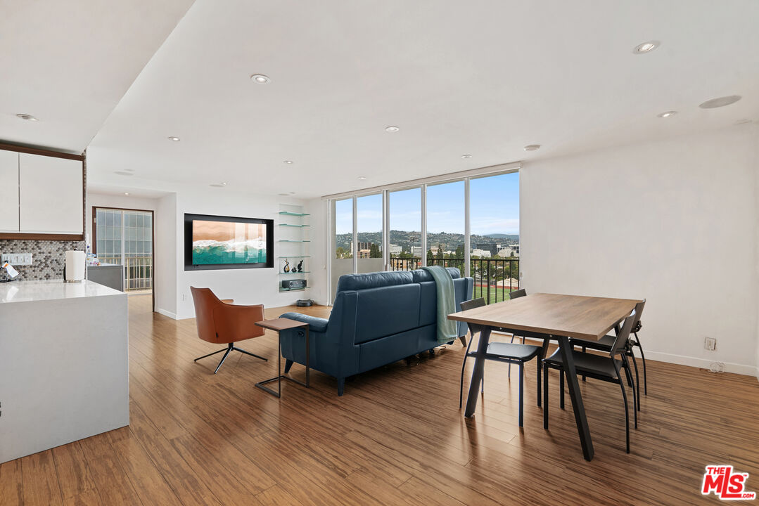 2160 Century Park East Unit: 602
