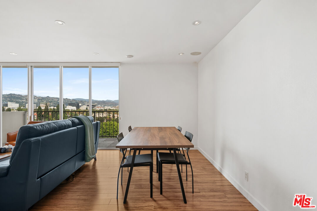 2160 Century Park East Unit: 602