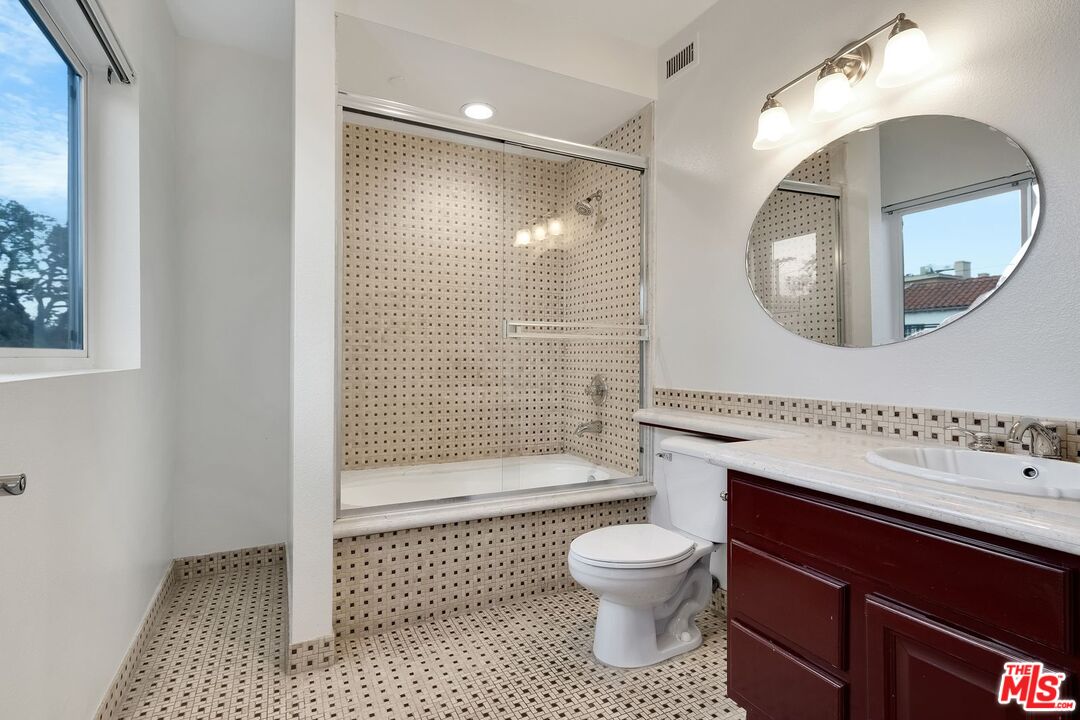 1467 S Holt Ave Unit: 1
