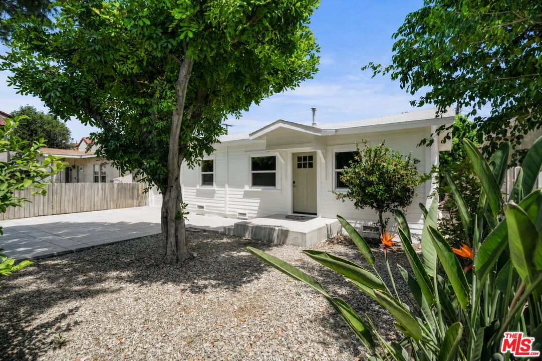 2027 S California St