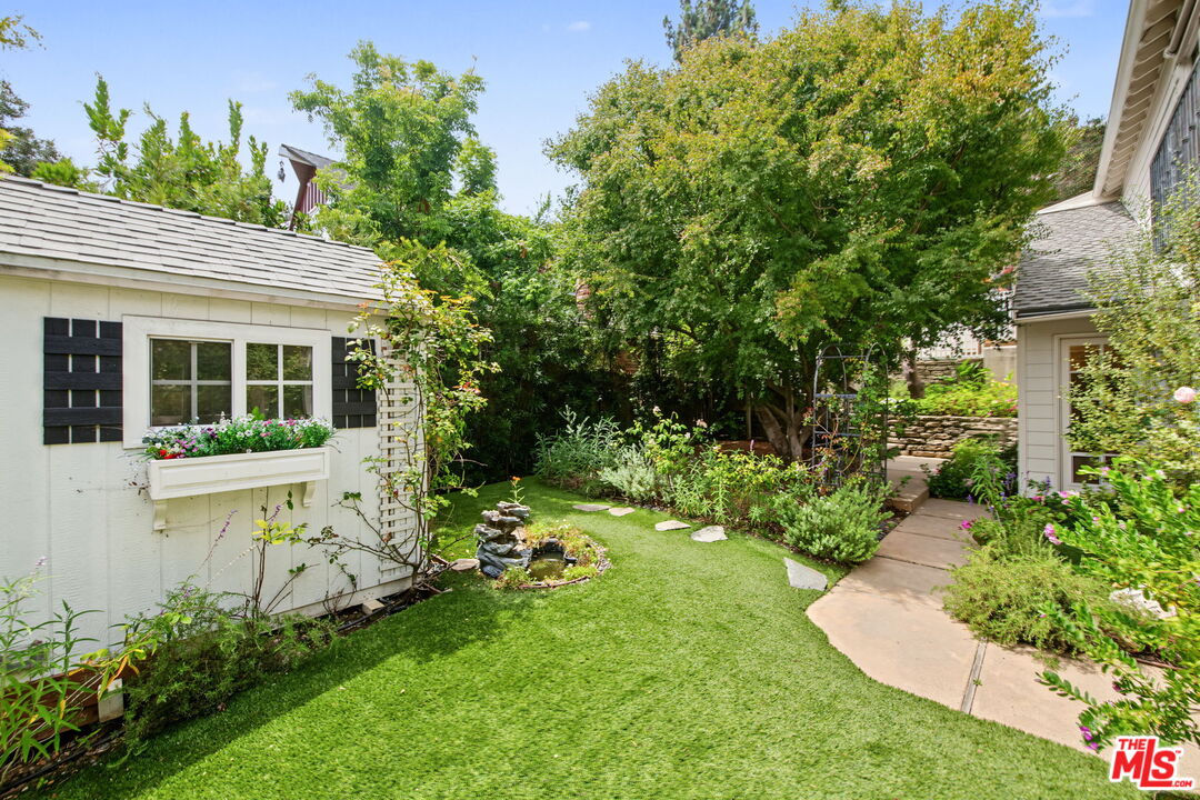 12052 Laurel Terrace Dr