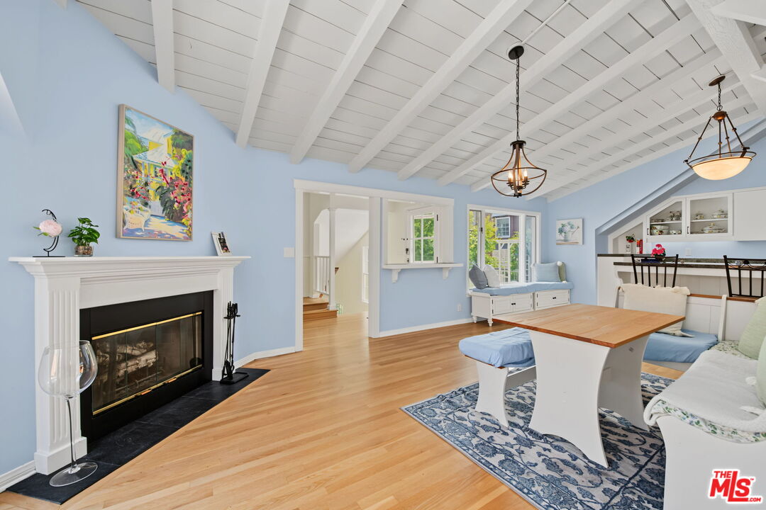 12052 Laurel Terrace Dr