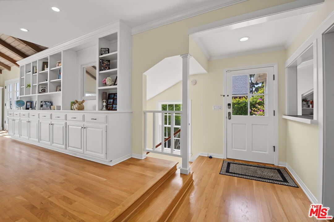 12052 Laurel Terrace Dr