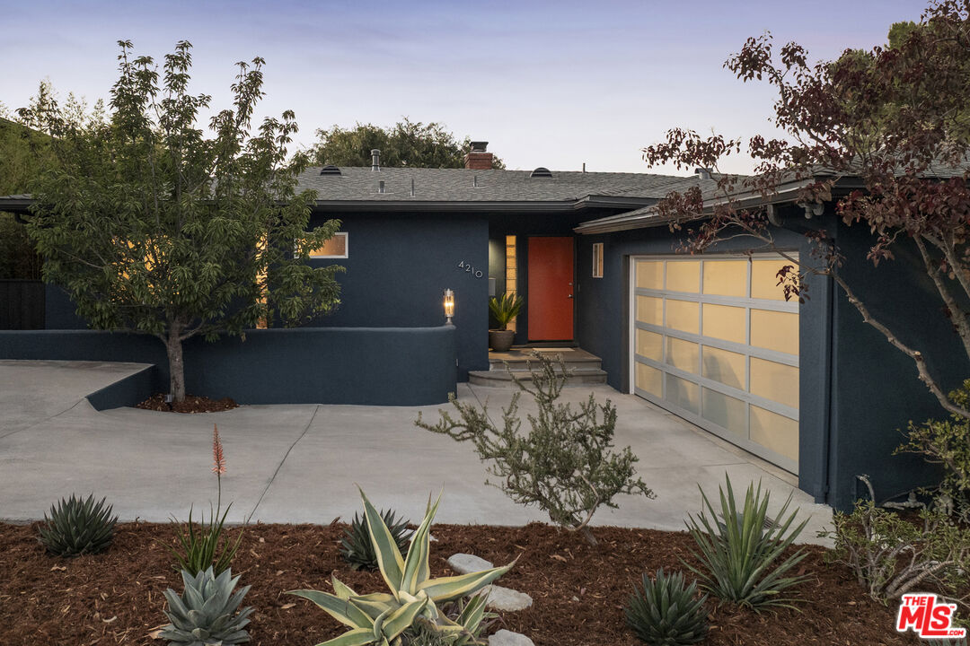 4210 Palmero Dr