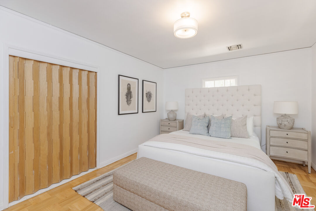 4065 Woodman Cyn