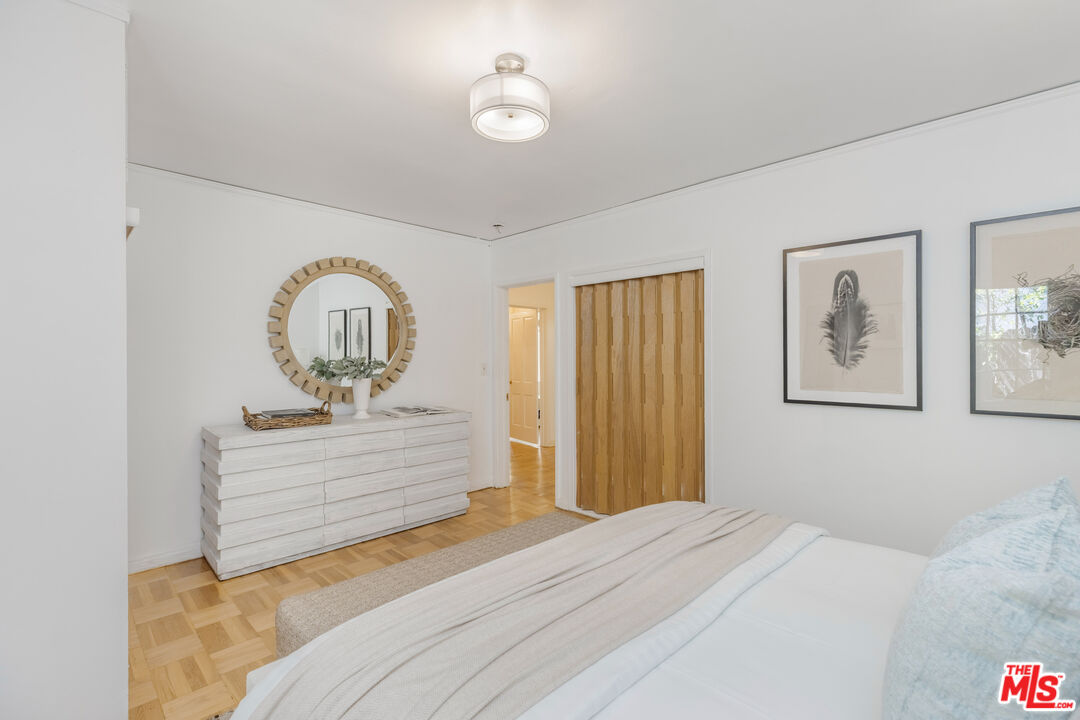 4065 Woodman Cyn