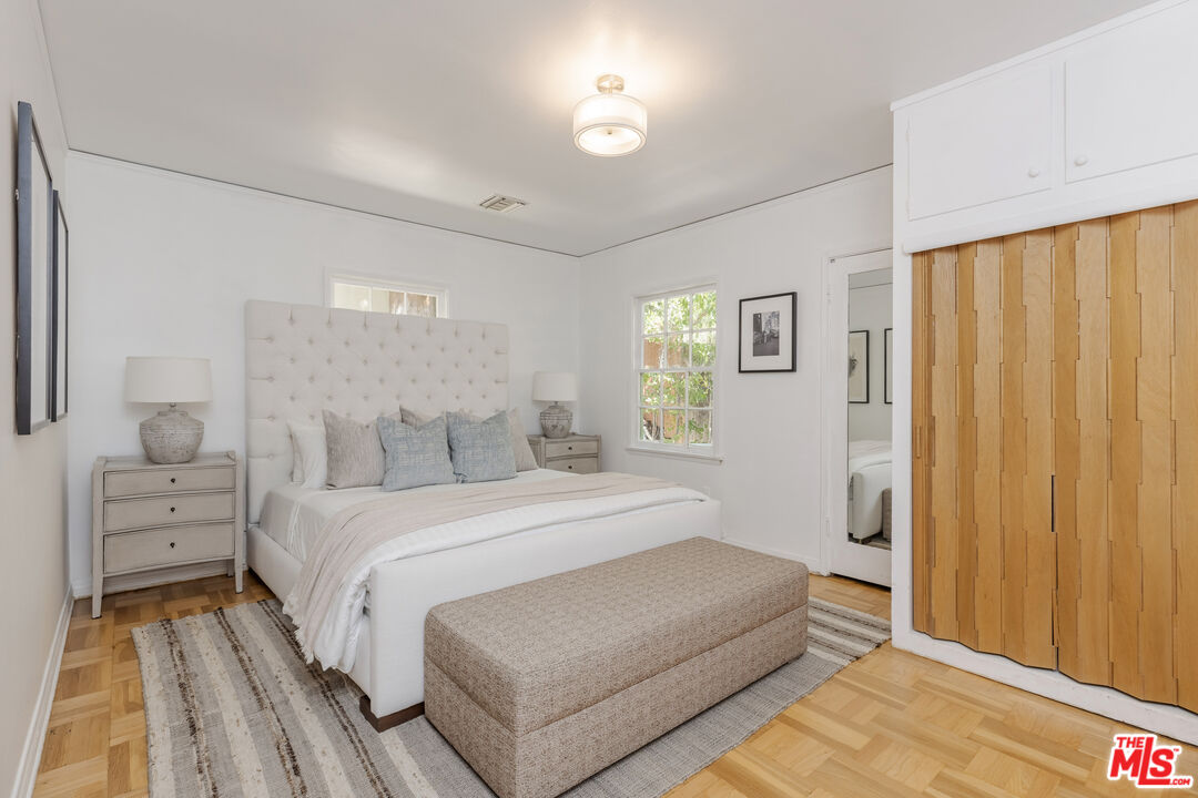 4065 Woodman Cyn