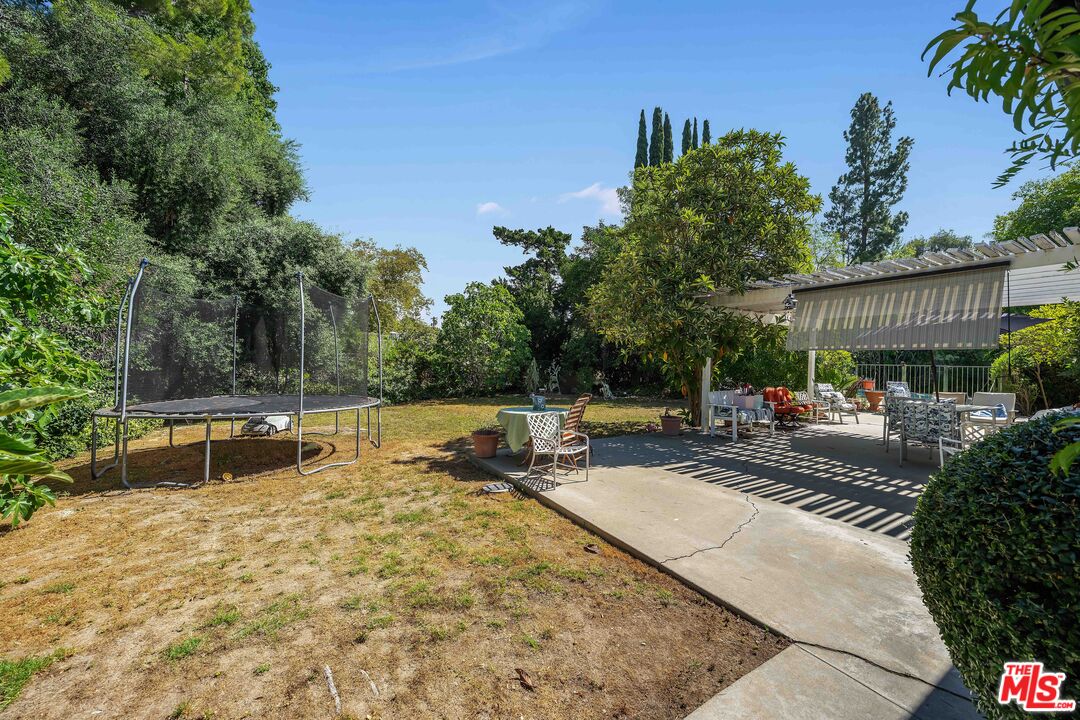 20447 Robert Pl