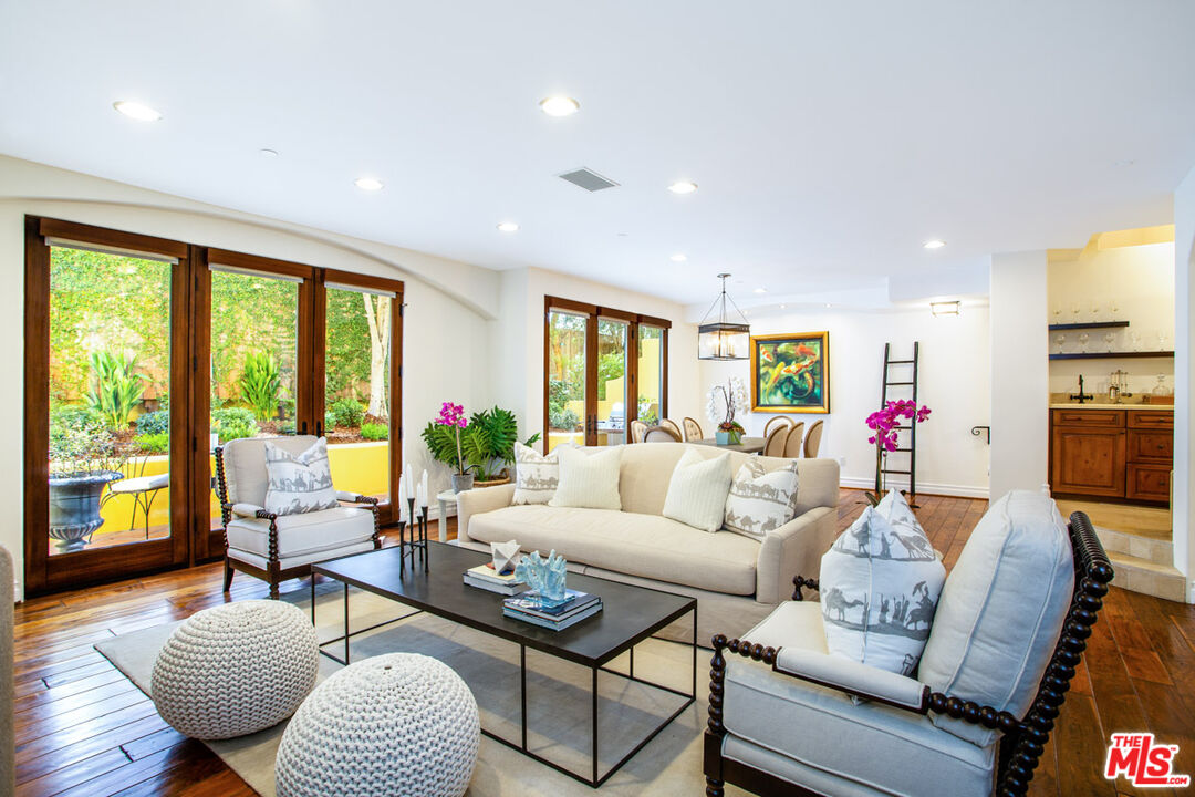 849 14th St Unit: 4