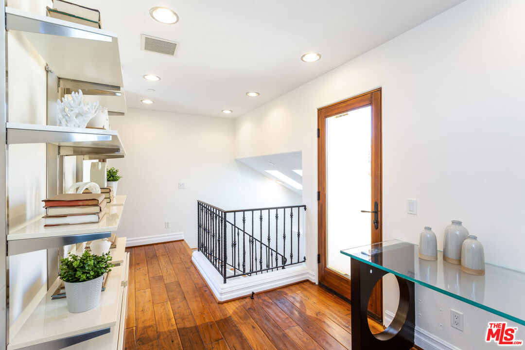849 14th St Unit: 4