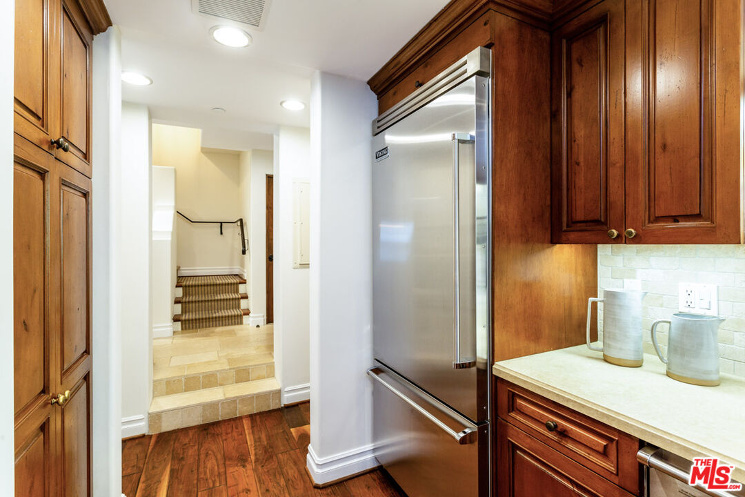 849 14th St Unit: 4