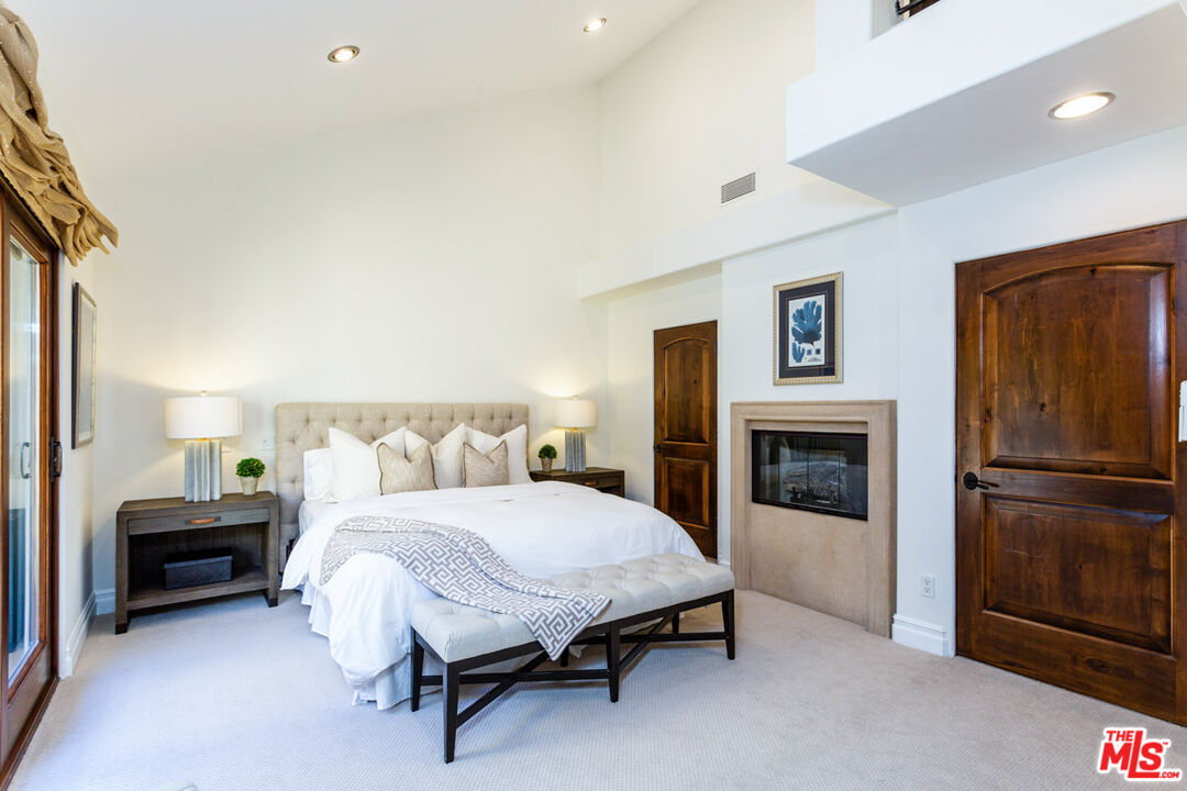 849 14th St Unit: 4