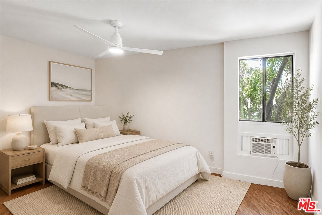 4506 Saugus Ave Unit: 10