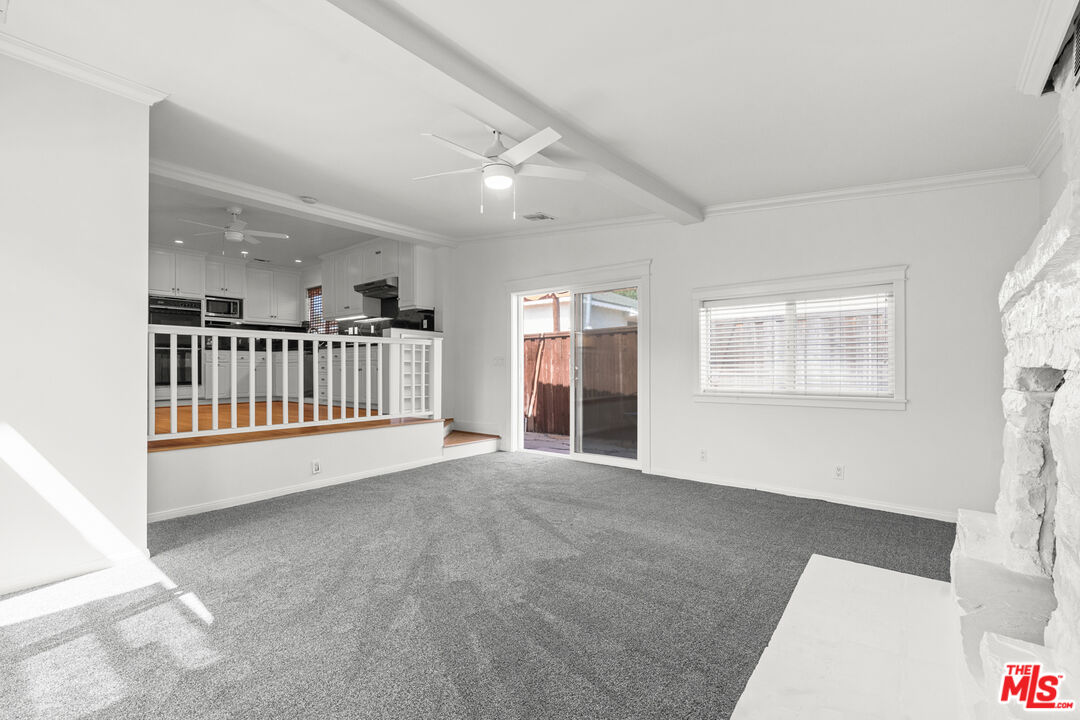 4352 Globe Ave