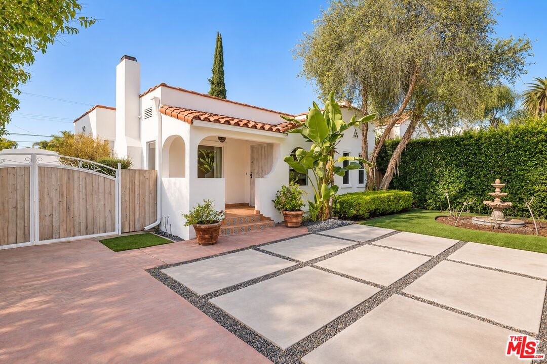 409 N Kilkea Dr