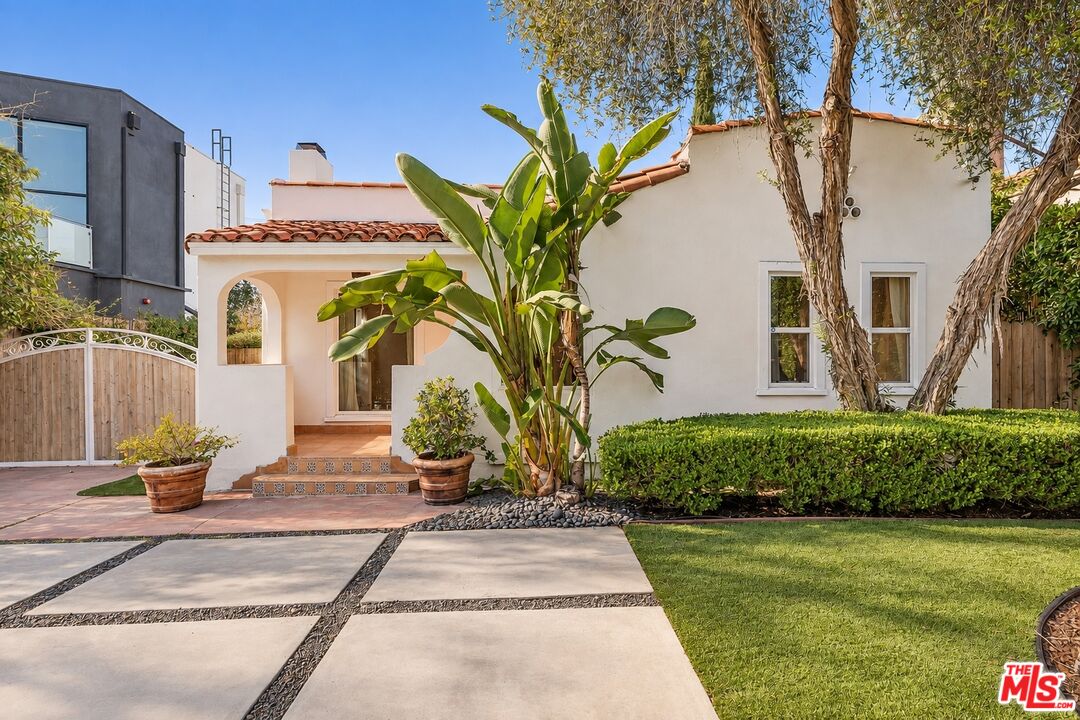 409 N Kilkea Dr