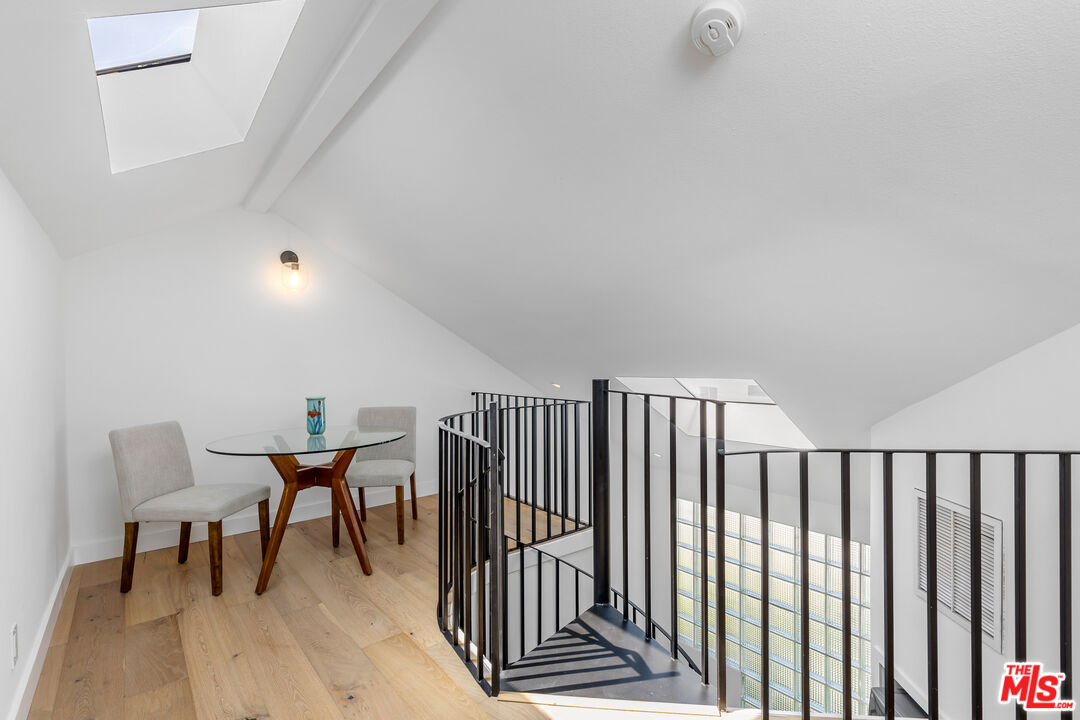 1240 24th St Unit: 1