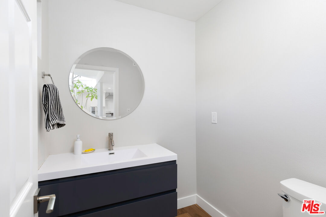 1240 24th St Unit: 1