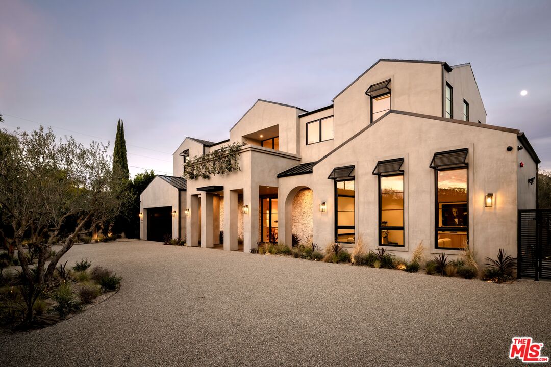 5344 Oak Park Ave