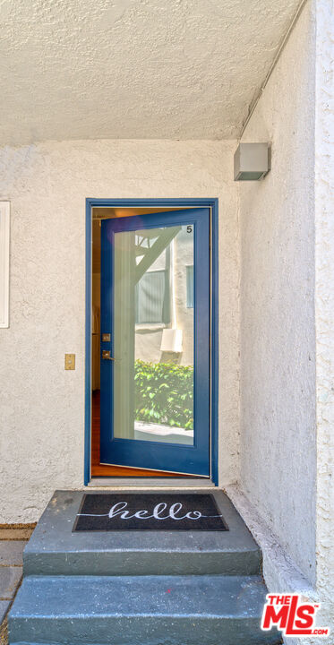1524 Berkeley St Unit: 5