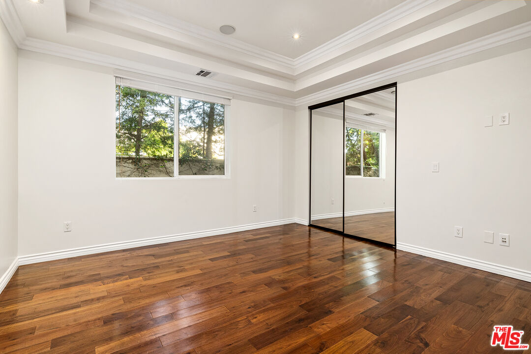 632 N Kings Rd Unit: 101