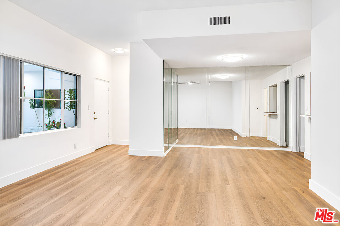 134 S Elm Dr Unit: 104