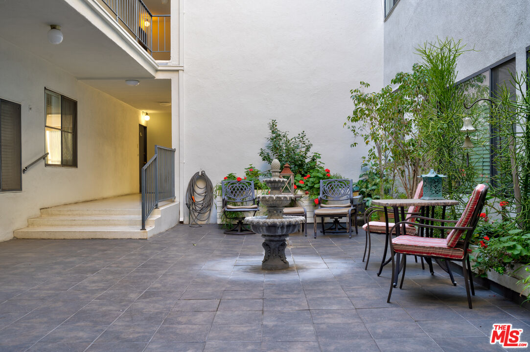 134 S Elm Dr Unit: 104