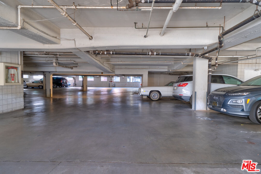 134 S Elm Dr Unit: 104
