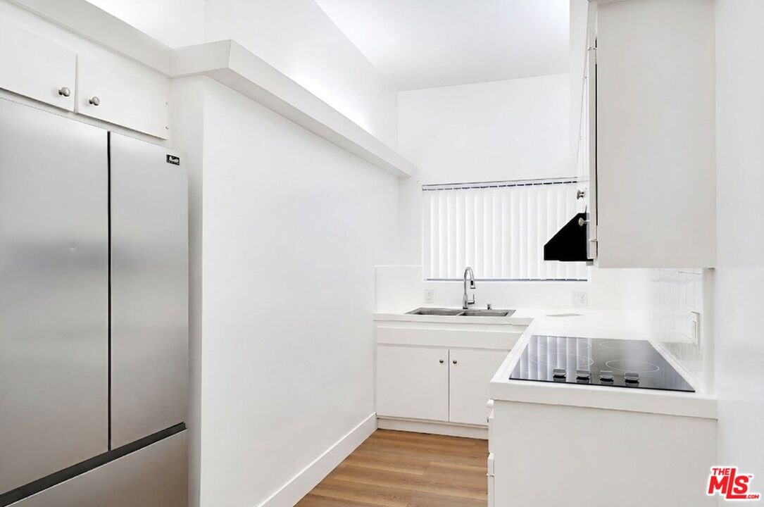 134 S Elm Dr Unit: 104