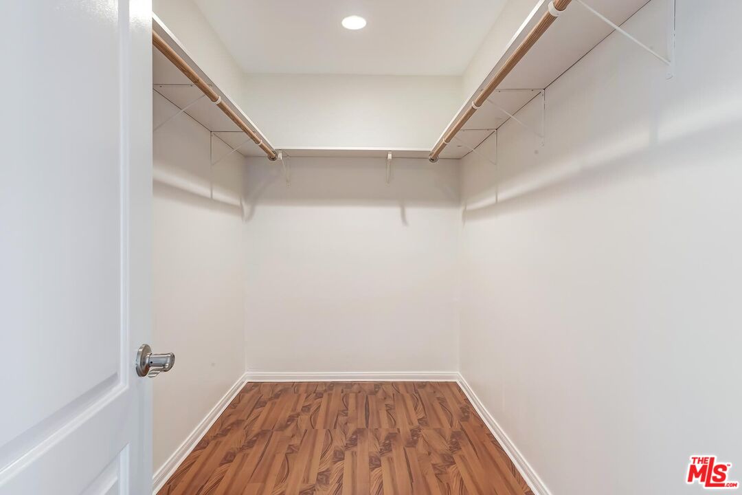 17322 Martha St