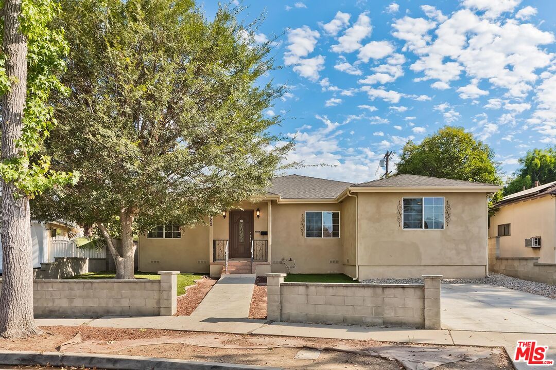 17322 Martha St