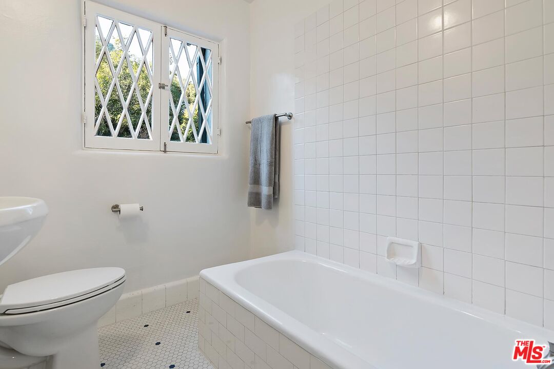 3486 Oak Glen Dr