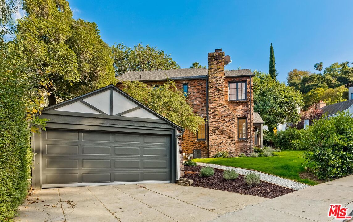 3486 Oak Glen Dr