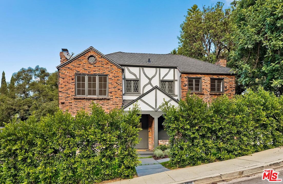 3486 Oak Glen Dr