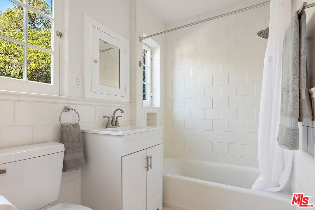 3486 Oak Glen Dr