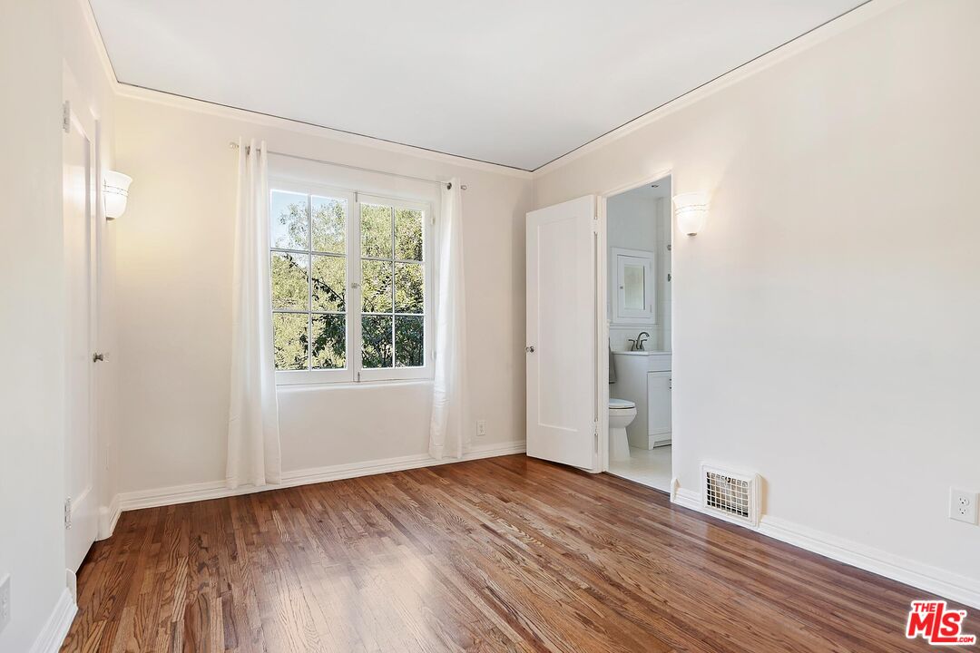 3486 Oak Glen Dr