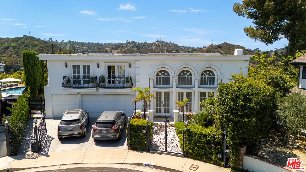 8020 Zeus Dr