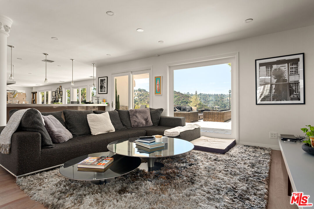 8020 Zeus Dr