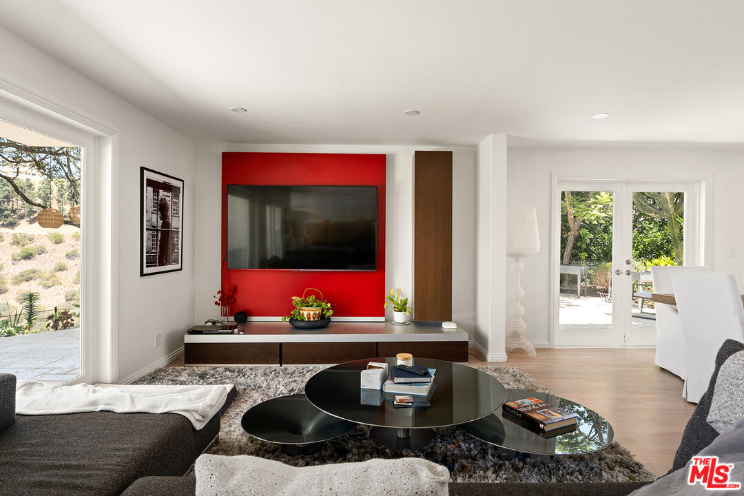 8020 Zeus Dr